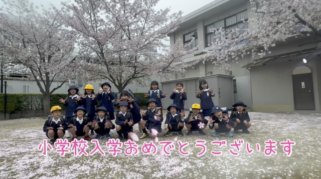 3歳児いるか組「ぴんくくじら組になってみ~いるか」